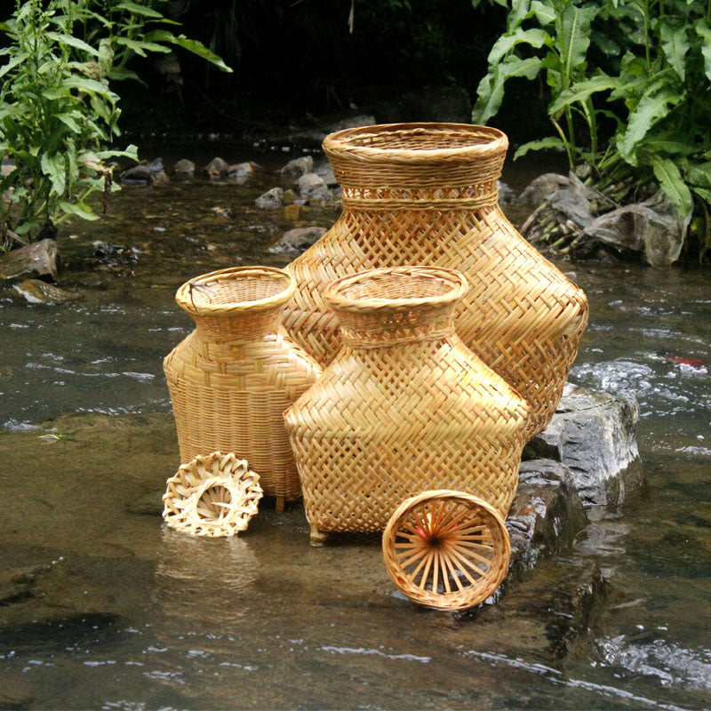 Handmade Bamboo Fish Basket – Traditional Stream Fishing Cage & Ornament