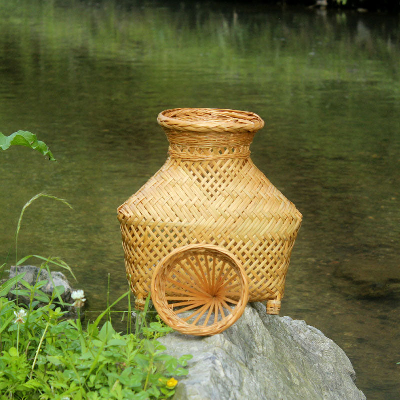 Handmade Bamboo Fish Basket – Traditional Stream Fishing Cage & Ornament